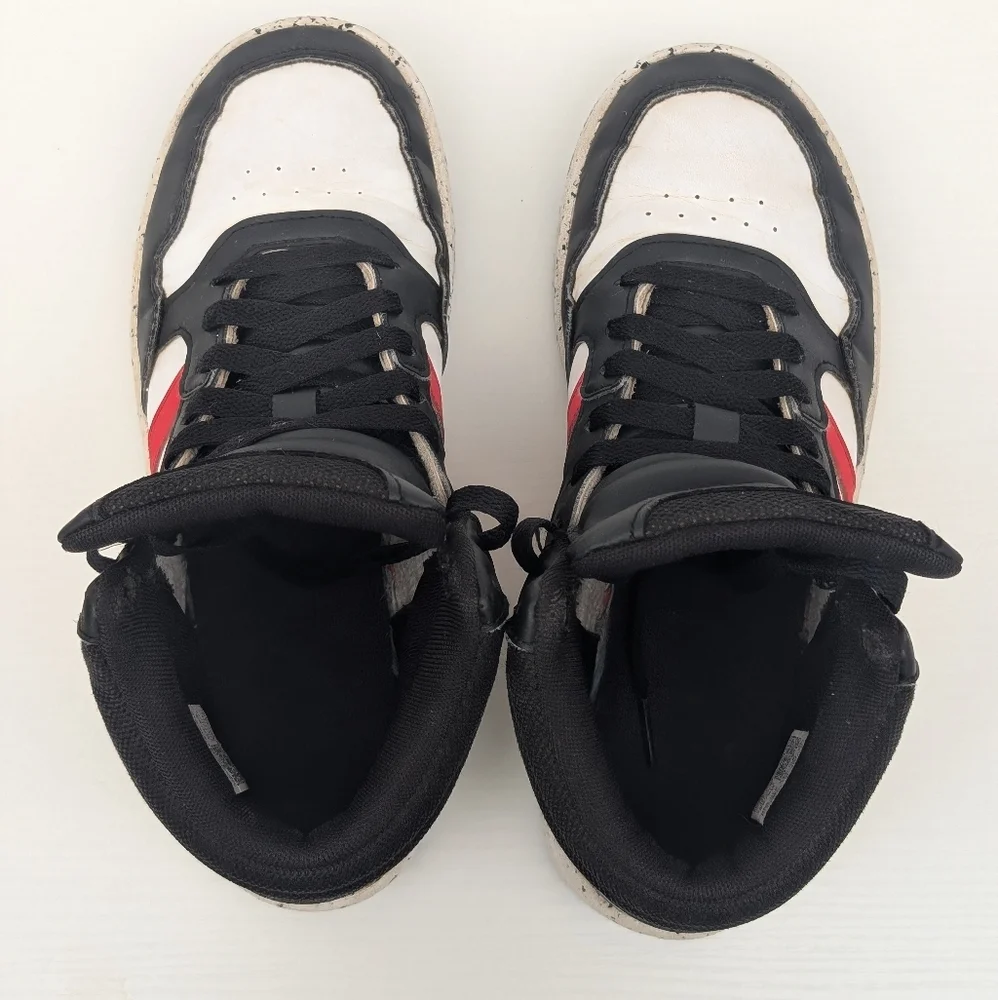 Kid's Adidas Hoops Mid size 5 pre-owned black white red stripe kids boys unisex